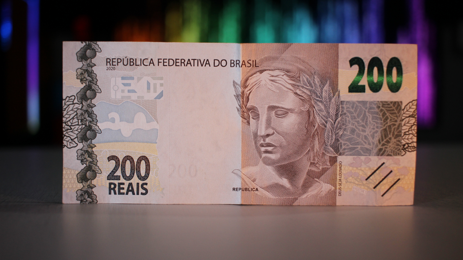 Nota de R$ 200: o que explica o sumiço da cédula mais valiosa do real? -  Inteligência Financeira