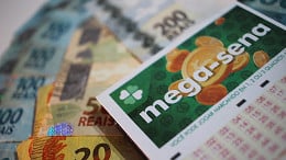 Mega-Sena: concurso 2446 paga R$ 22 milhões; valor rende quanto na poupança?