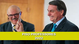 Bolsonaro reajusta piso dos professores em 33% para 2022; veja novo valor