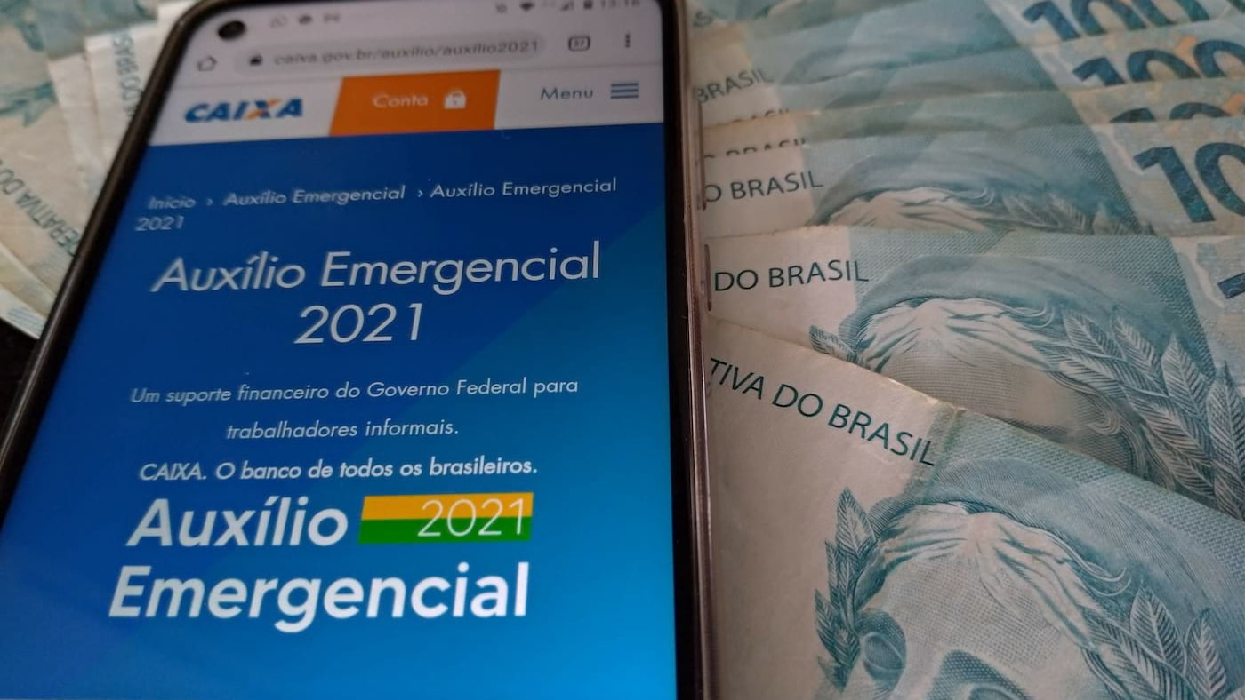 Auxílio Emergencial veja quem ainda tem 5 parcelas de até R 3 mil a