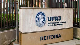 Concurso UFRJ 2023 adia calendário novamente; Provas em setembro!