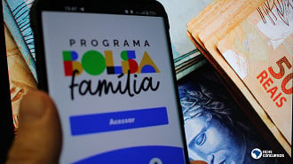 Bolsa Família antecipado no Caixa Tem neste sábado (18). Imagem: Ache Concursos