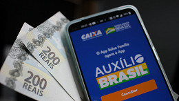 Recebeu o Auxílio Brasil? Você pode ter direito a uma indenização de R$ 15 mil