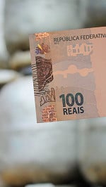 Governo confirma Auxílio-Gás de R$ 102 em Junho; veja quem recebe